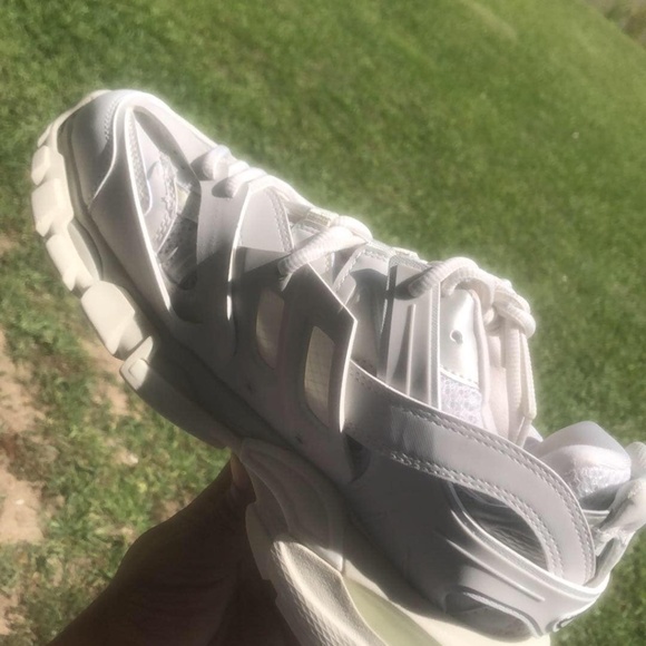 New size 10 - Picture 7 of 9